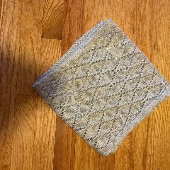 NWOT Hand knitted lace shawl, perfect for bridal or evening use. - Picture 2 of 8